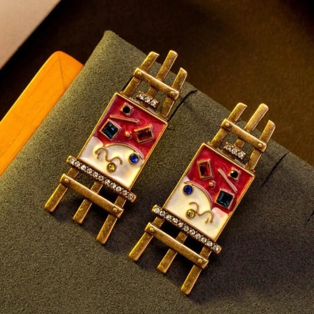 Artist’s Easel Painting Enamel Earrings Stone Vintage Style Antiqued Gold NEW